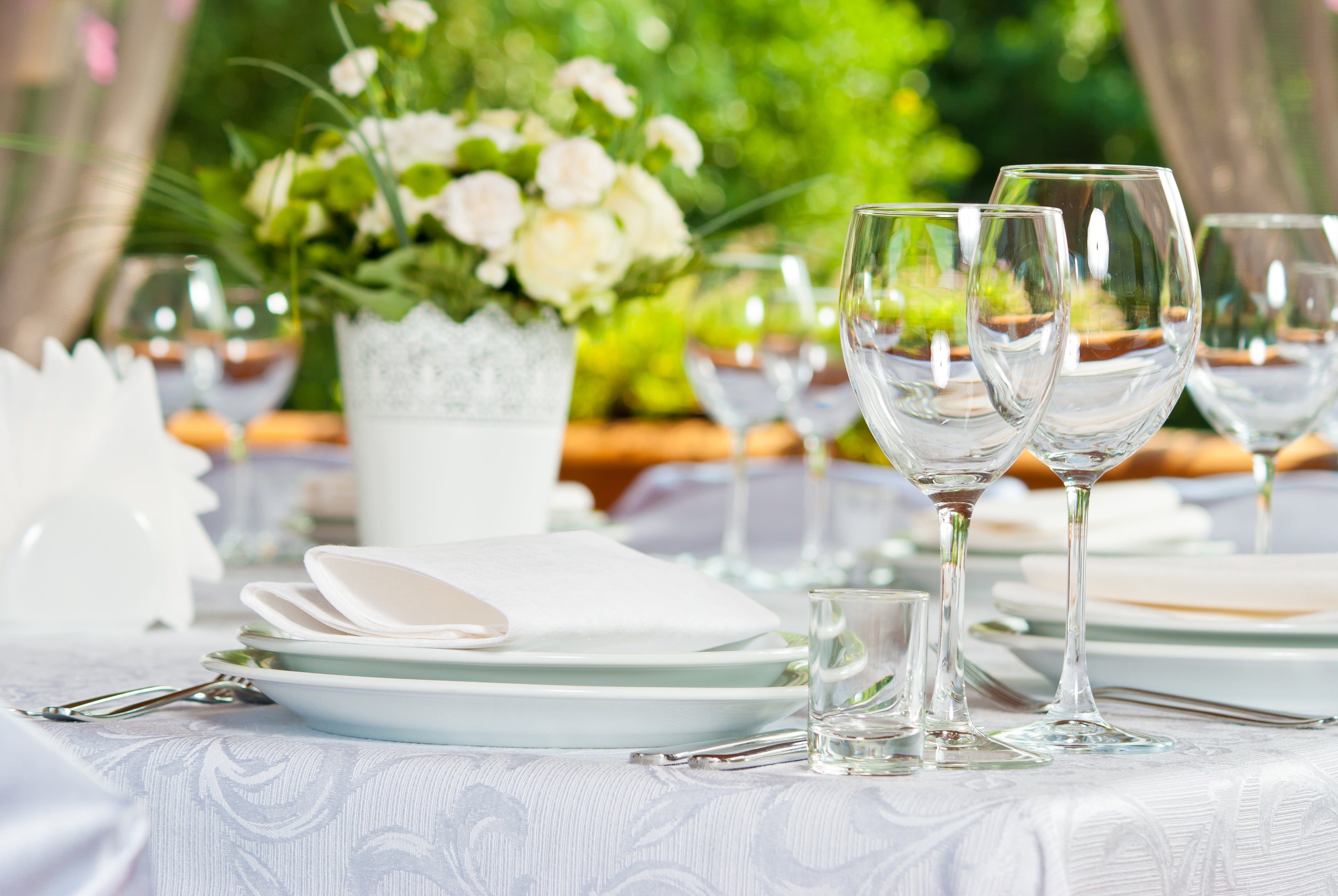 The finest in tabletop, glassware, and cutlery for all of your entertaining needs!