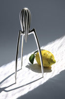 Load image into Gallery viewer, Officina Alessi Juicy Salif
